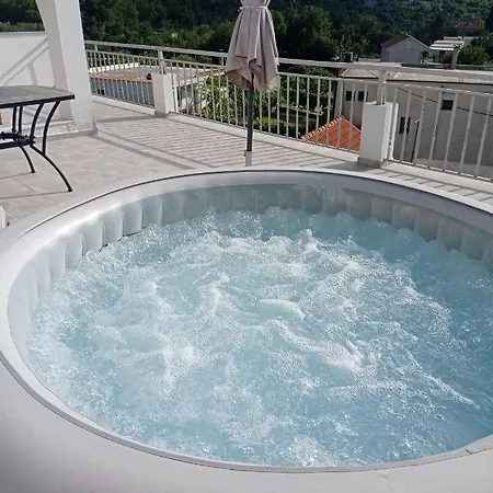 Horizonte With Jacuzzi *